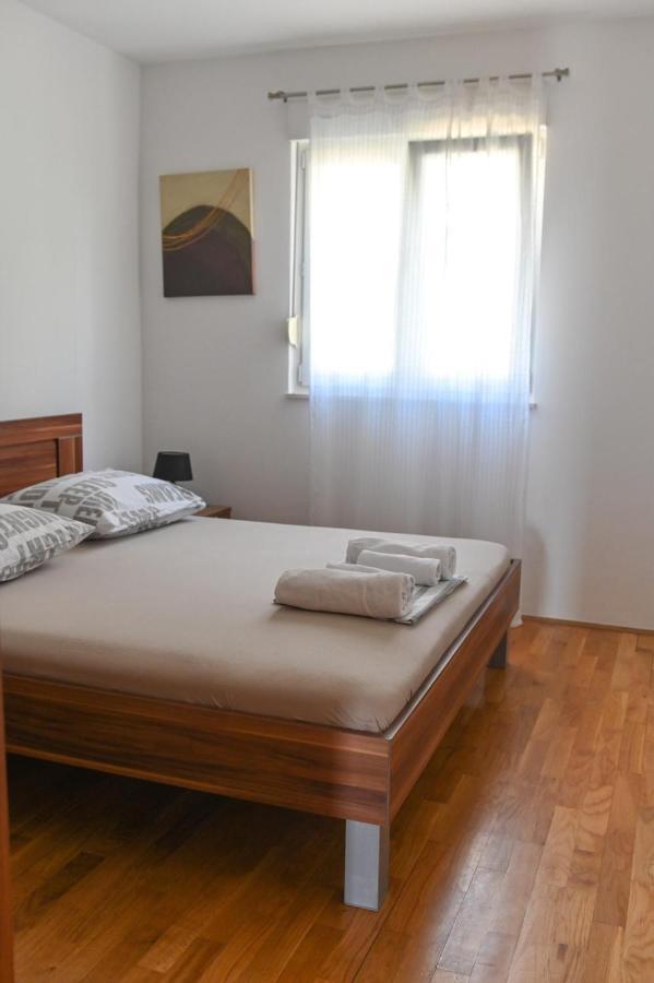 Sealine Apartment Омиш Экстерьер фото